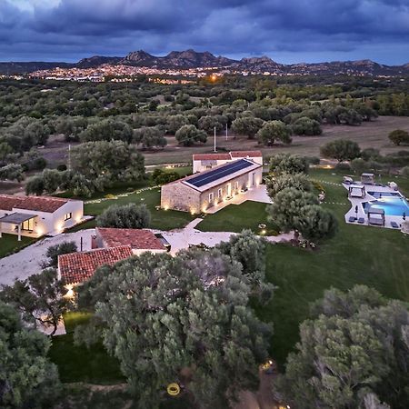 Uddastri Retreat Arzachena Esterno foto