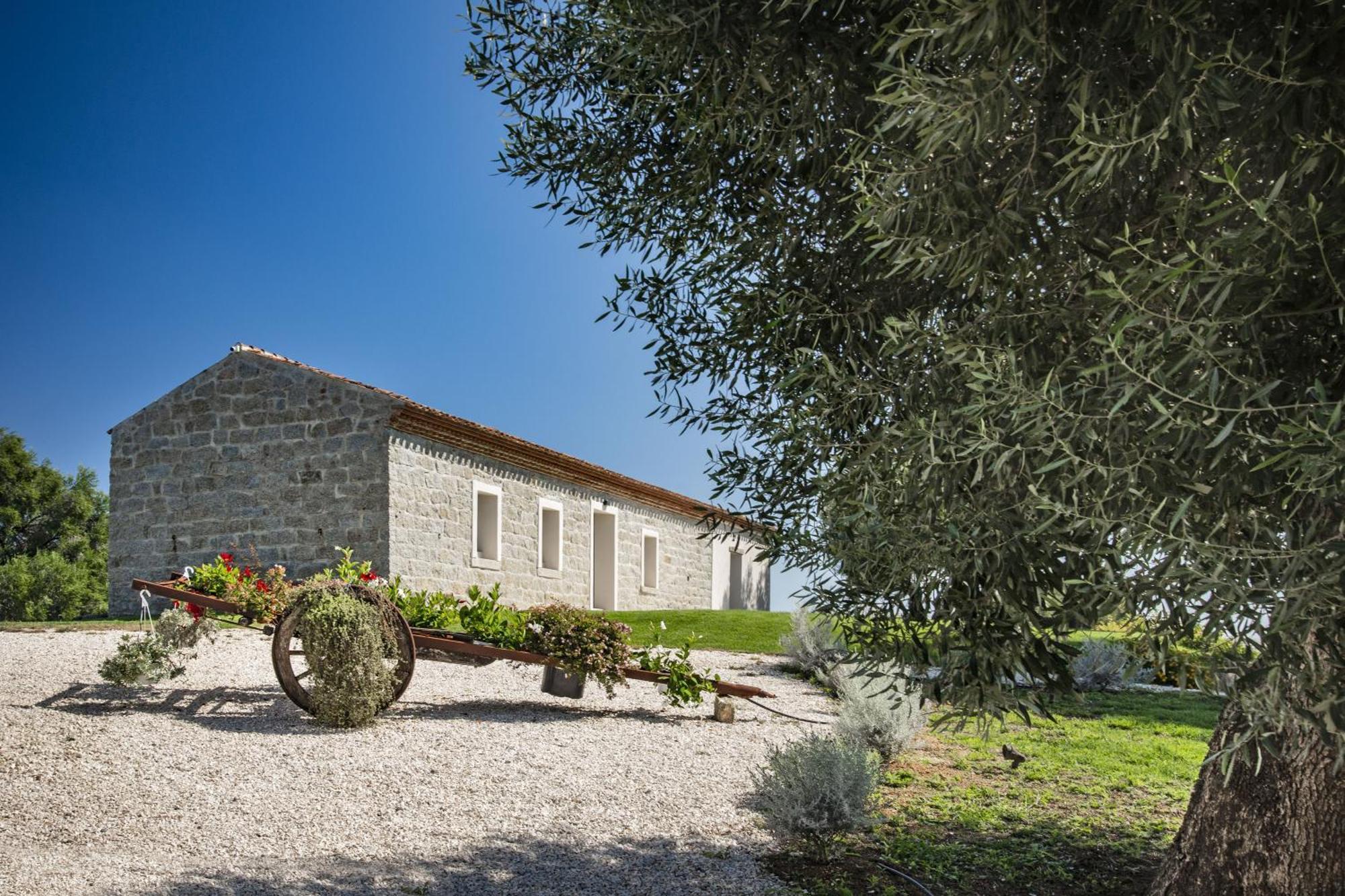 Uddastri Retreat Arzachena Esterno foto